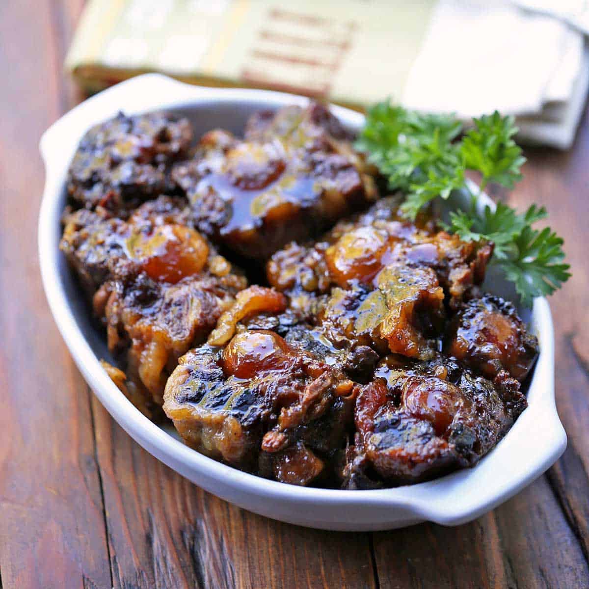 Slow Cooker Oxtails