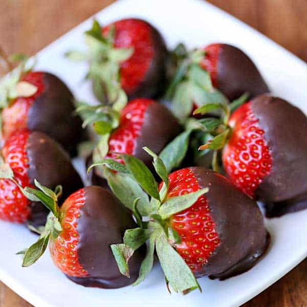 Dark Chocolate Covered Strawberries - Healthy Recipes Blog