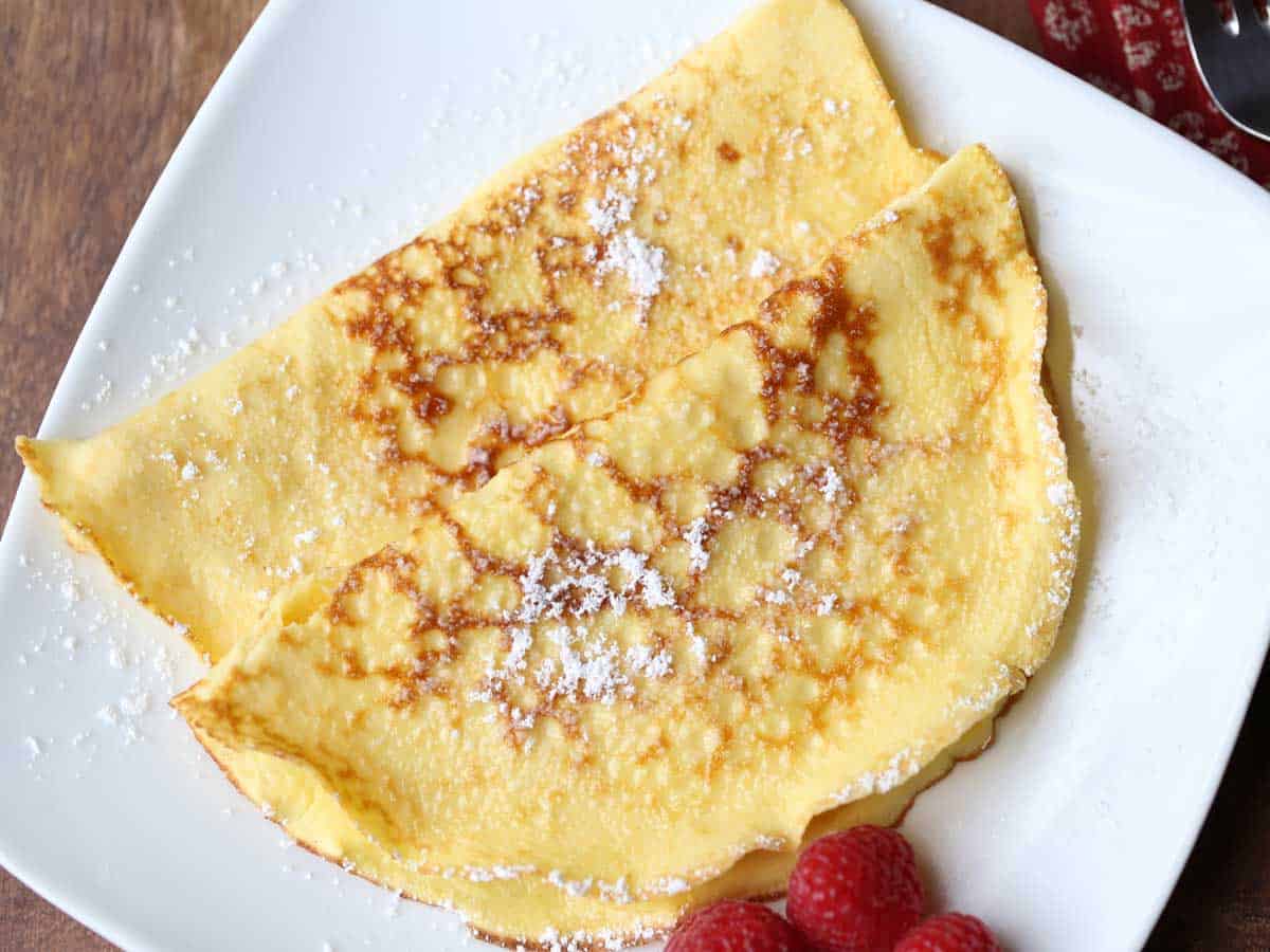 Keto crepes served with berries