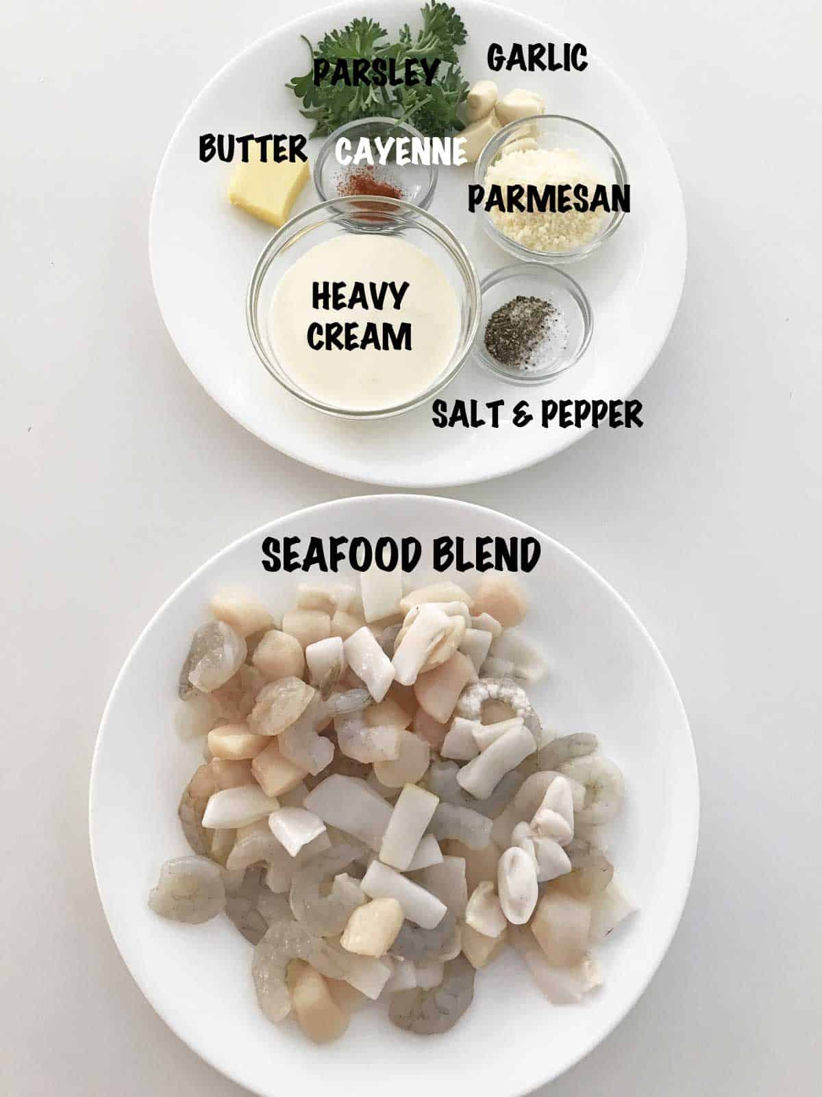 The ingredients needed to cook seafood mix. 