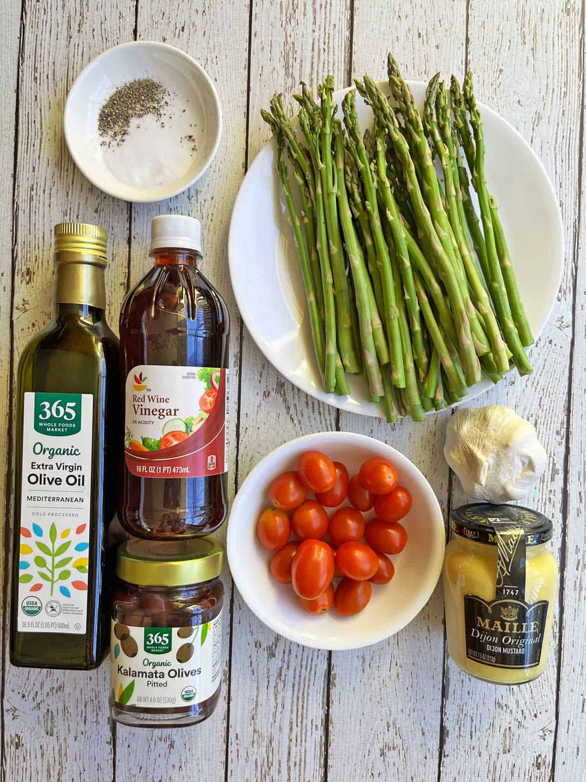The ingredients needed to make an asparagus salad. 