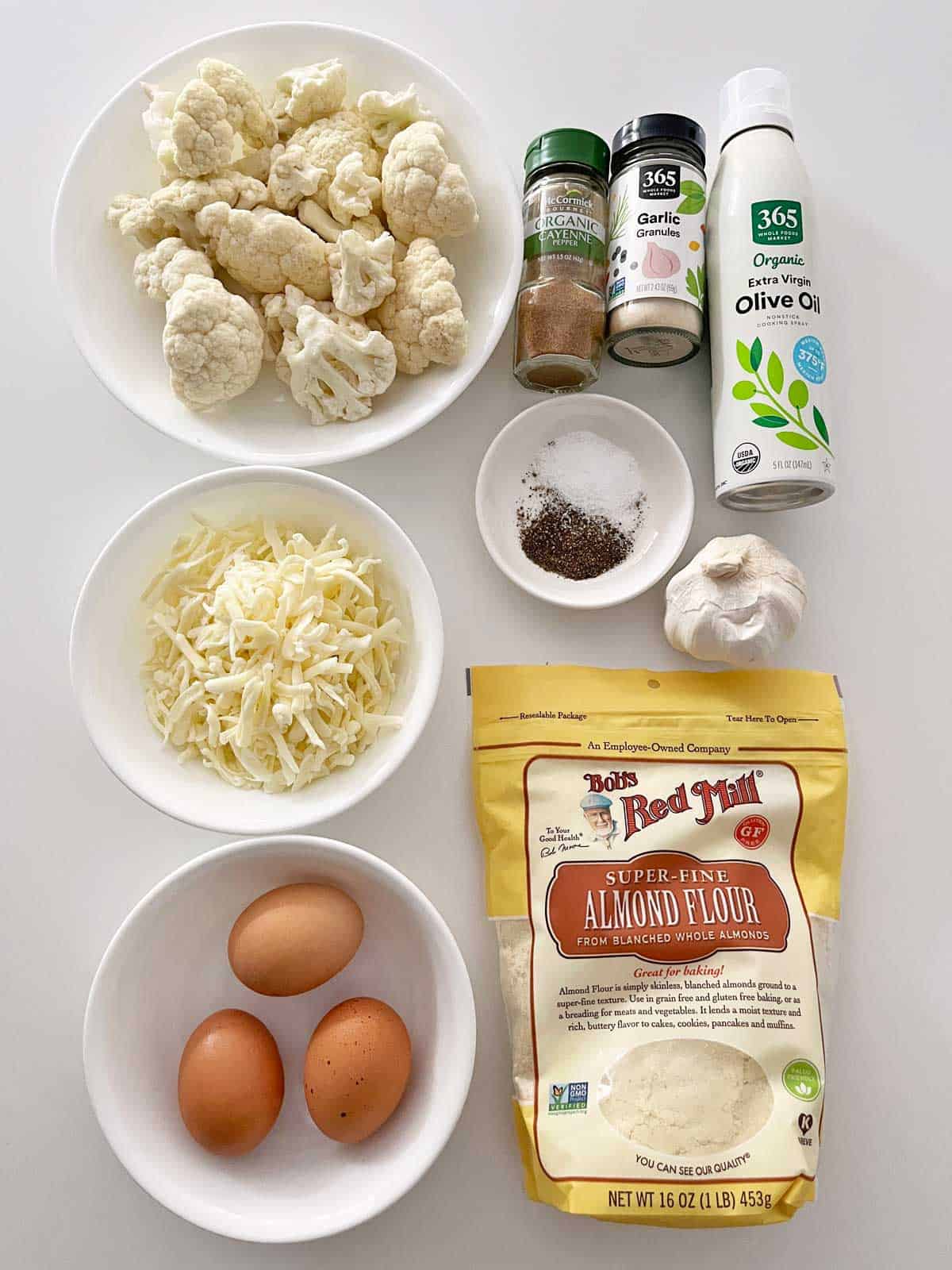 The ingredients needed to make cauliflower tots. 