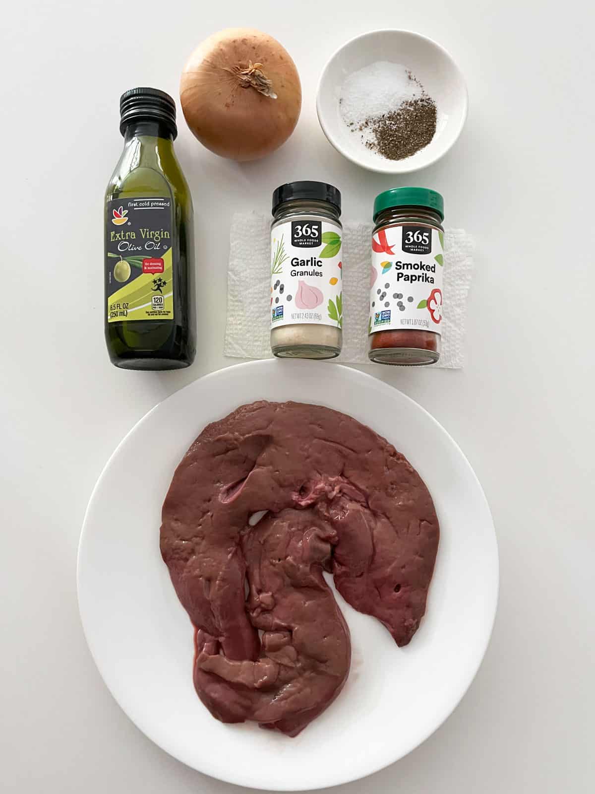 The ingredients needed to make liver and onions. 