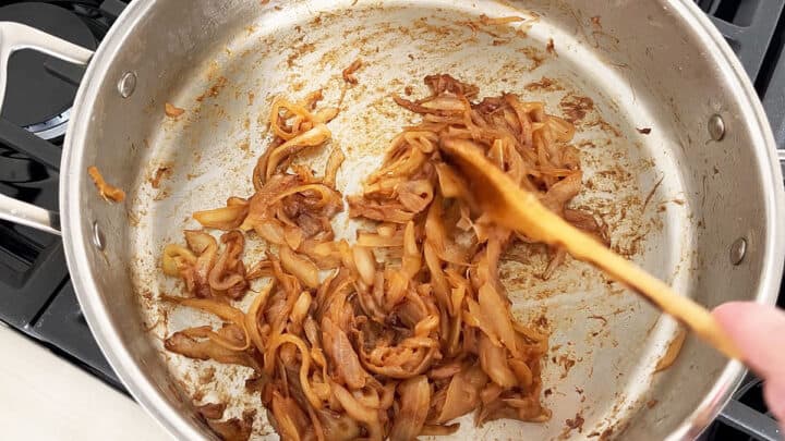 Caramelized onions are ready.