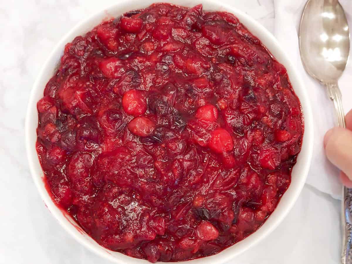 Keto cranberry sauce is served.