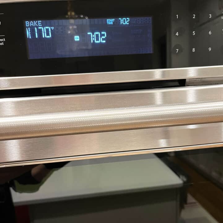An oven set to 170°F.