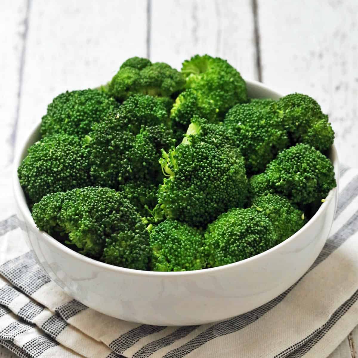 How to Make Steamed Broccoli