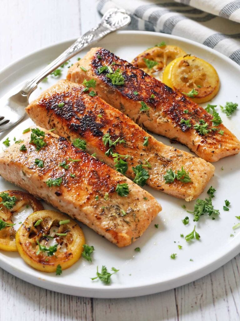 Crispy Pan-Fried Salmon - Healthy Recipes Blog