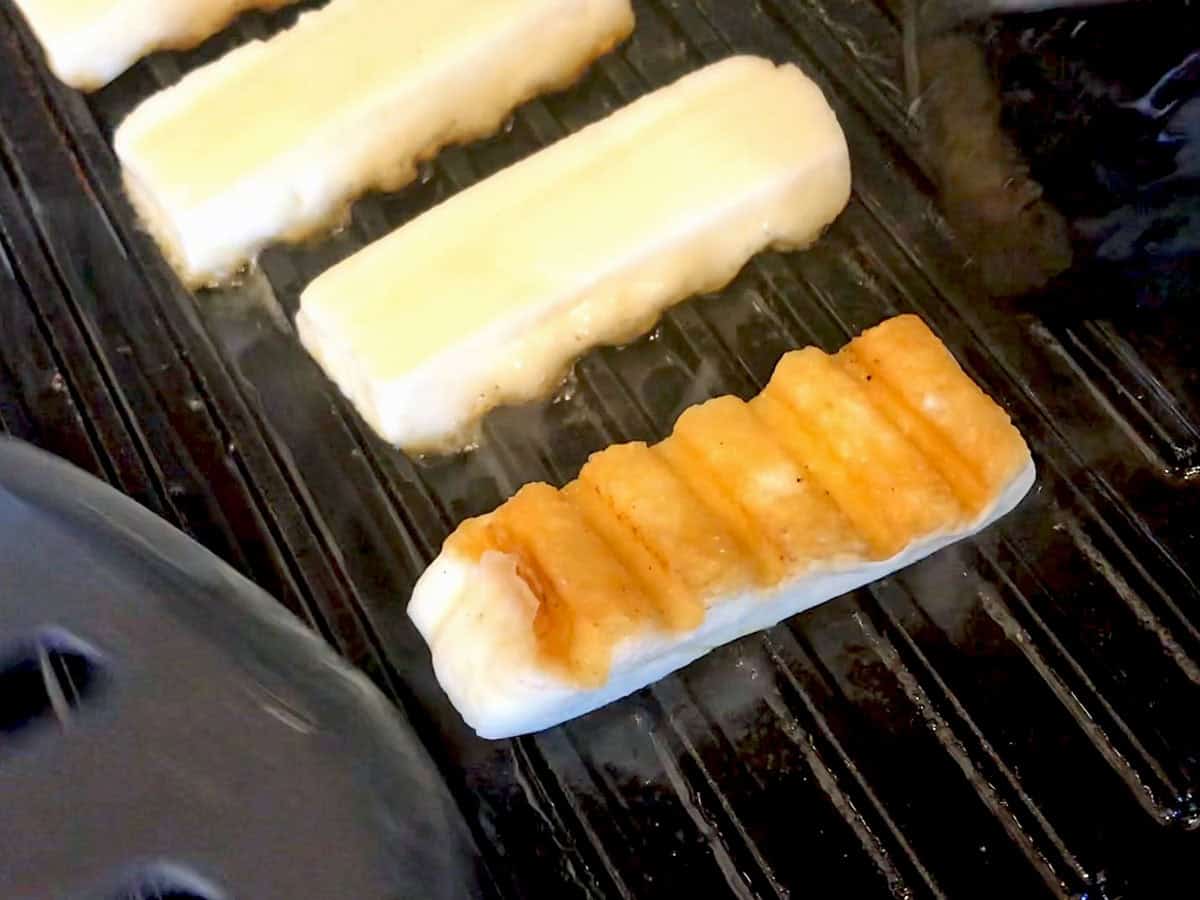 Halloumi cheese on the grill.