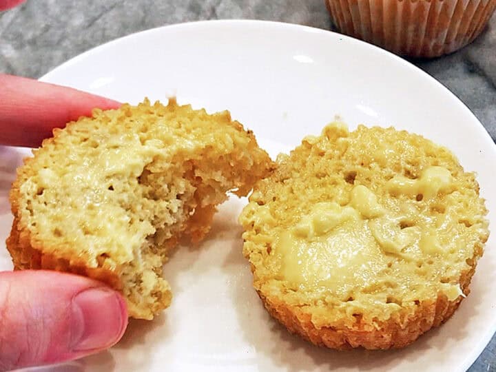 Keto cheese muffins are served with butter.
