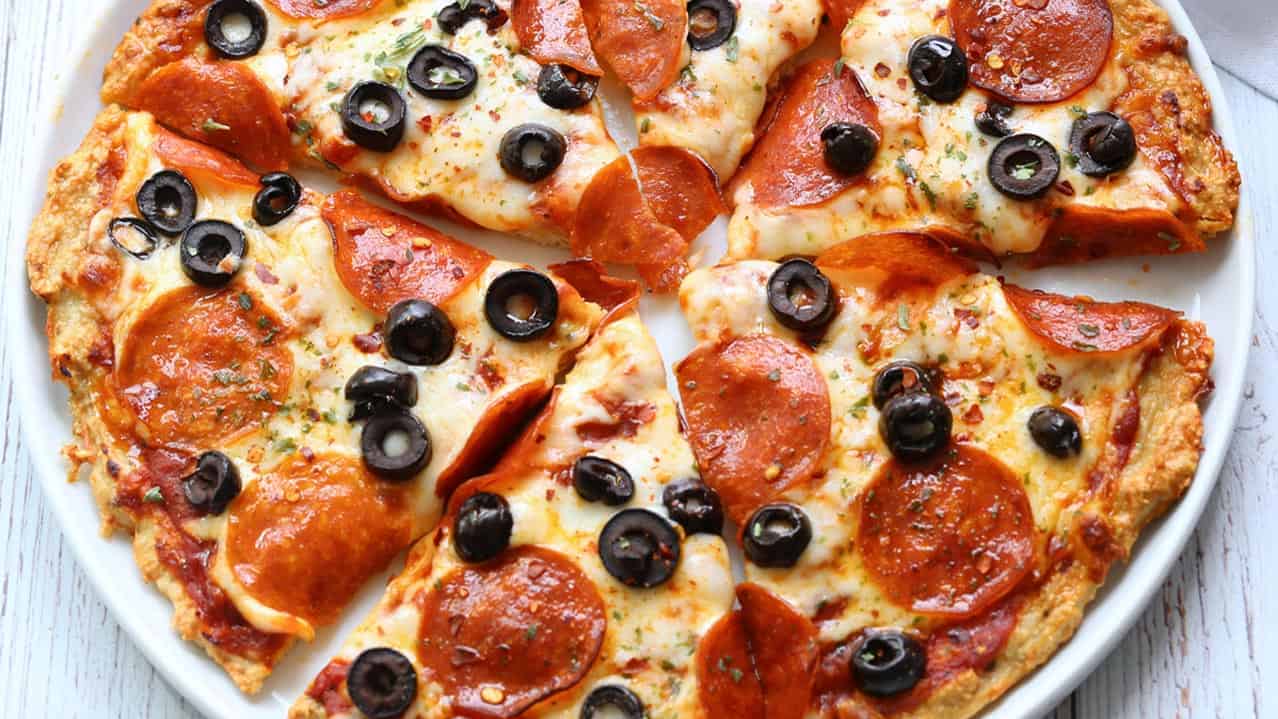 Chicken Crust Pizza - Healthy Recipes Blog